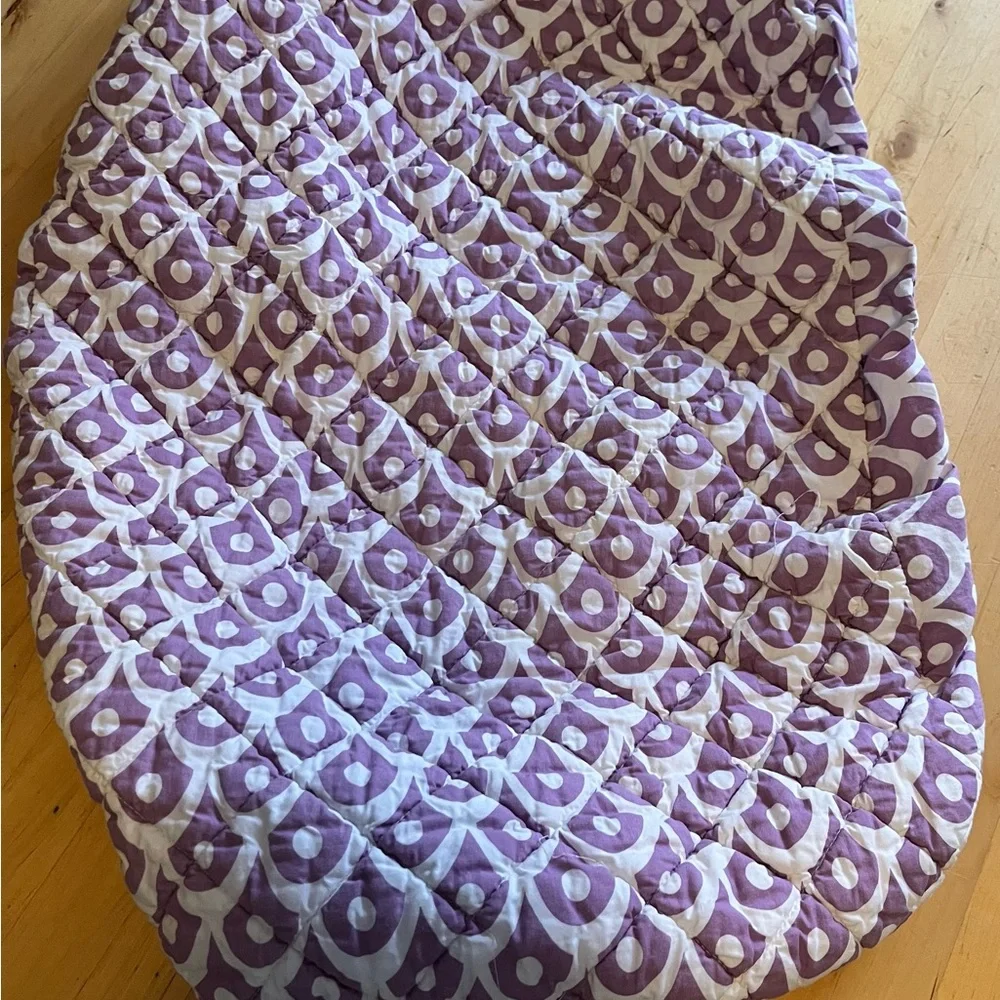 Purple and White Geometric Bassinet cover.
